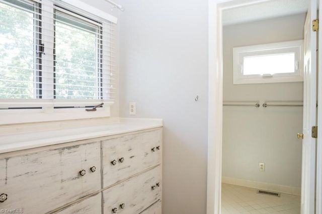 210 College Road 201, Greensboro, NC 27410