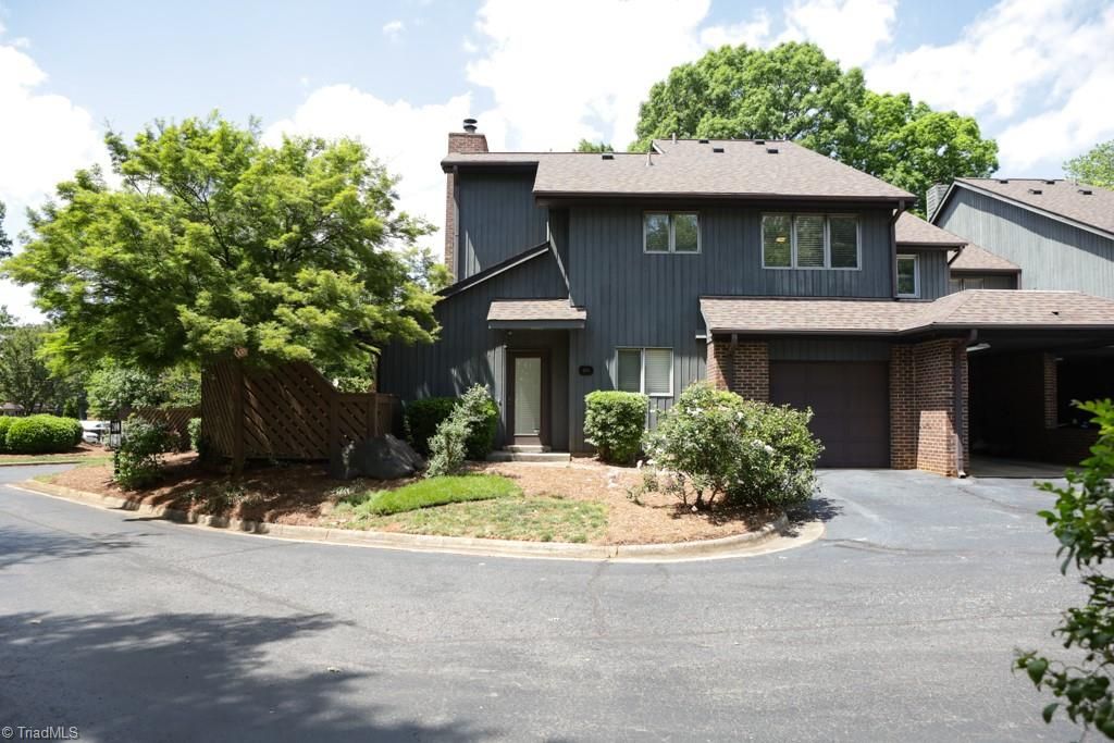 210 College Road 201, Greensboro, NC 27410