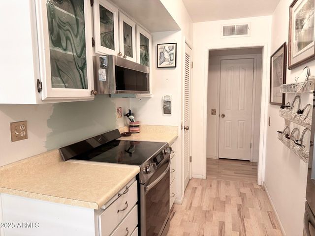 18823 N 132ND Avenue, Sun City West, AZ 85375