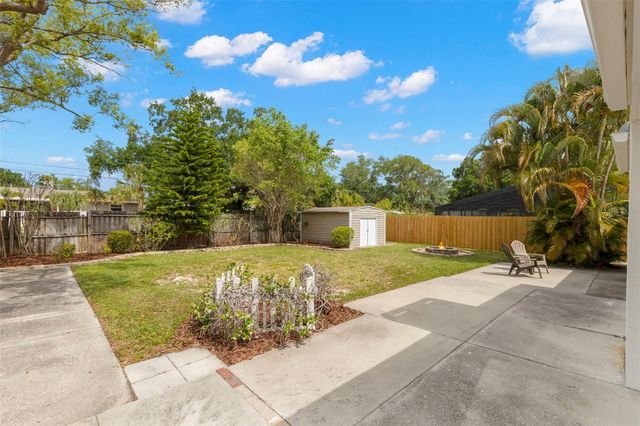 1824 DOUGLAS AVENUE, Dunedin, FL 34698