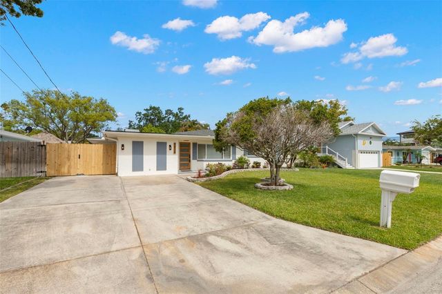 1824 DOUGLAS AVENUE, Dunedin, FL 34698