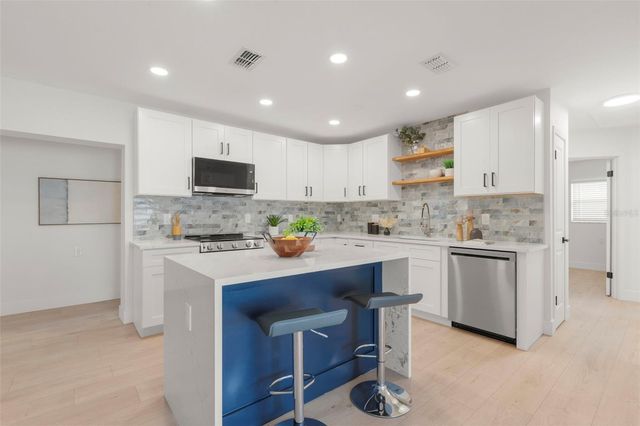1824 DOUGLAS AVENUE, Dunedin, FL 34698
