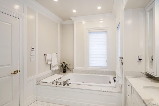 19 Gilbert Road, Great Neck, NY 11024