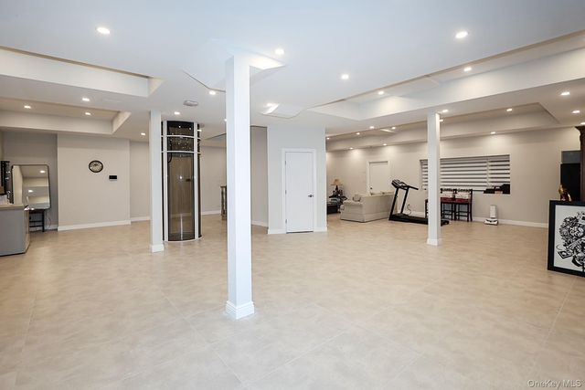 19 Gilbert Road, Great Neck, NY 11024