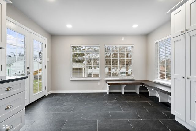 306 N 18th Avenue, Beech Grove, IN 46107