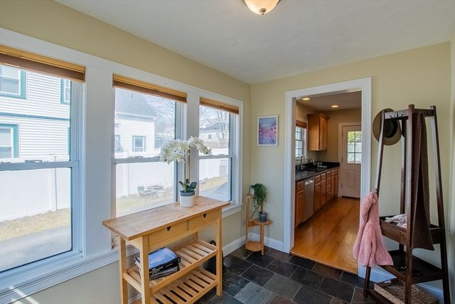 8 Harrison St, Maynard, MA 01754