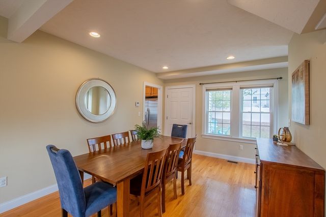 8 Harrison St, Maynard, MA 01754