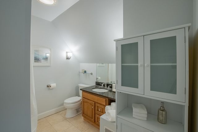 8 Harrison St, Maynard, MA 01754