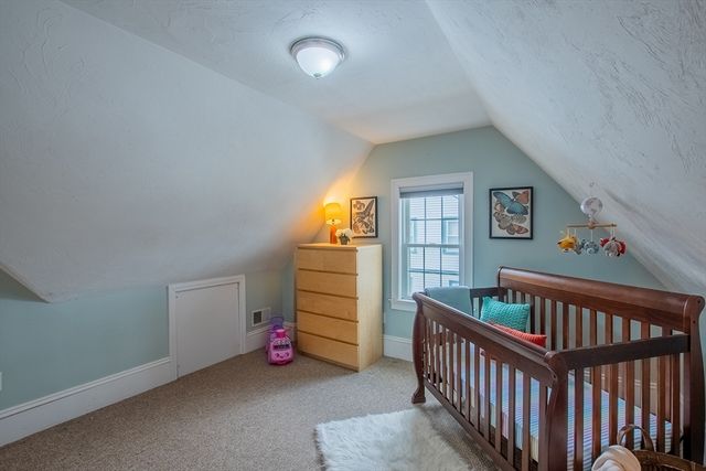 8 Harrison St, Maynard, MA 01754