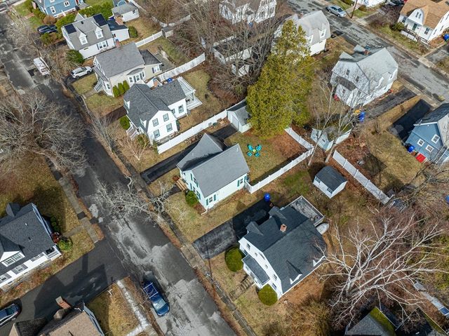 8 Harrison St, Maynard, MA 01754