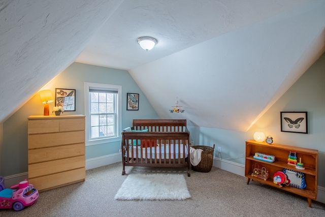 8 Harrison St, Maynard, MA 01754