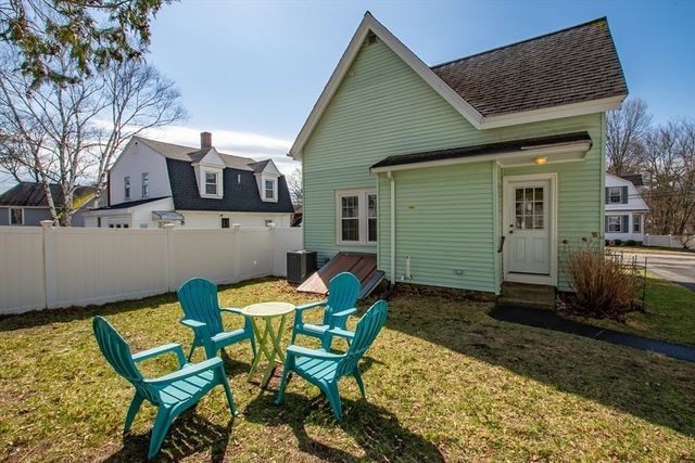 8 Harrison St, Maynard, MA 01754