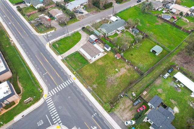 2226 Mcgowan Pkwy, Olivehurst, CA 95961