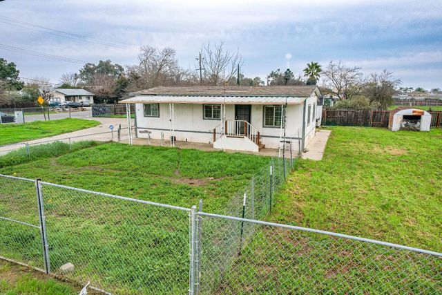 2226 Mcgowan Pkwy, Olivehurst, CA 95961