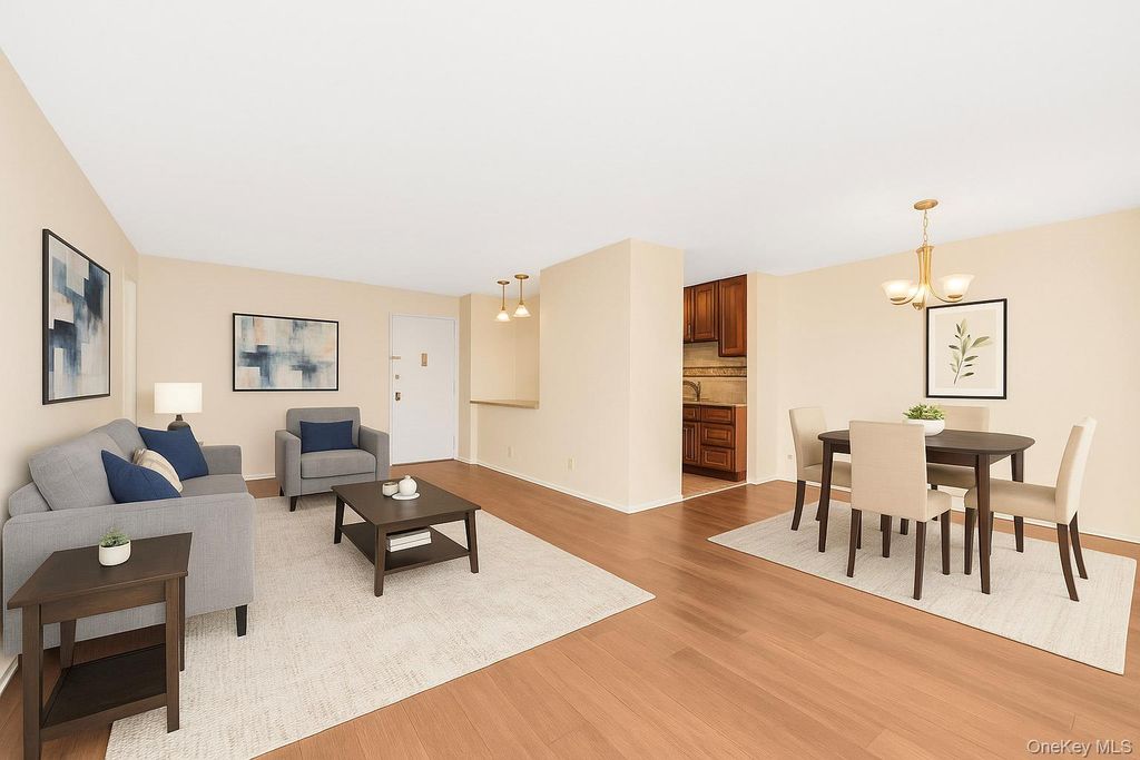 880 Boynton Avenue 13L, Bronx, NY 10473
