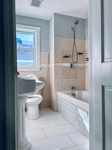 66 Fayette St 1, Lynn, MA 01902