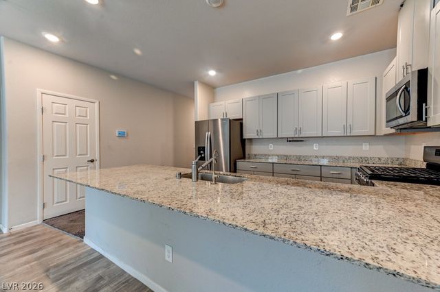 7550 Cooks Meadow Street, North Las Vegas, NV 89084