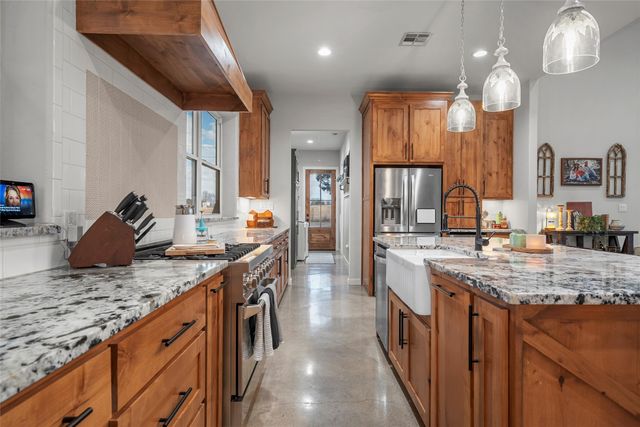 250 Elesha Lane, Eddy, TX 76524