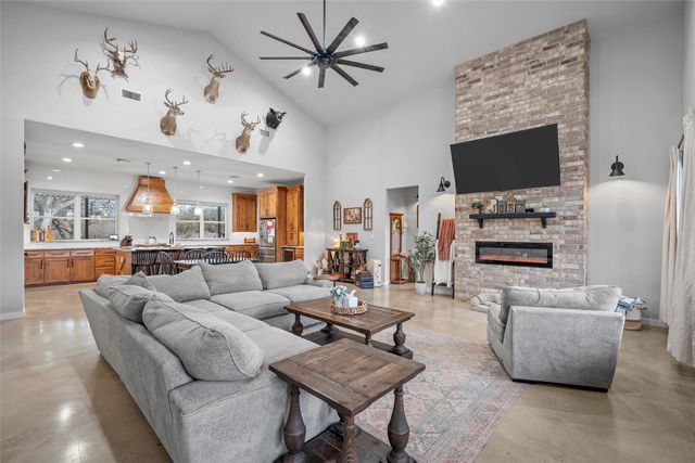 250 Elesha Lane, Eddy, TX 76524