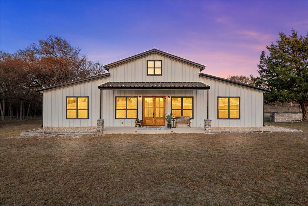 250 Elesha Lane, Eddy, TX 76524