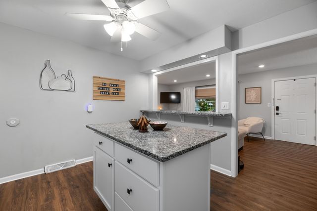 7518 W Galoway, Wichita, KS 67212