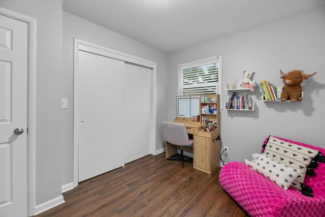 7518 W Galoway, Wichita, KS 67212
