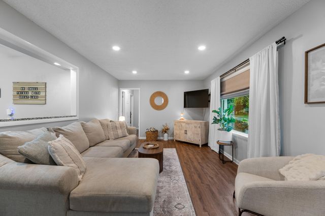 7518 W Galoway, Wichita, KS 67212