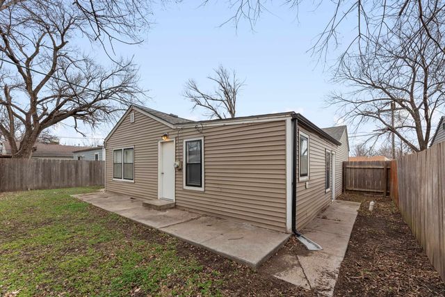 629 S Saint Paul St, Wichita, KS 67213