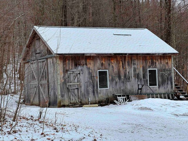 282 Dwyers Camp Road, Shaftsbury, VT 05262