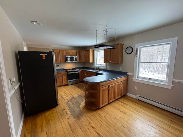 282 Dwyers Camp Road, Shaftsbury, VT 05262