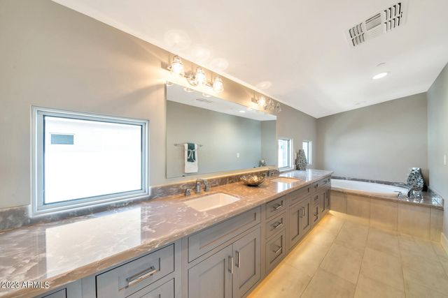 4525 N 40TH Street, Phoenix, AZ 85018