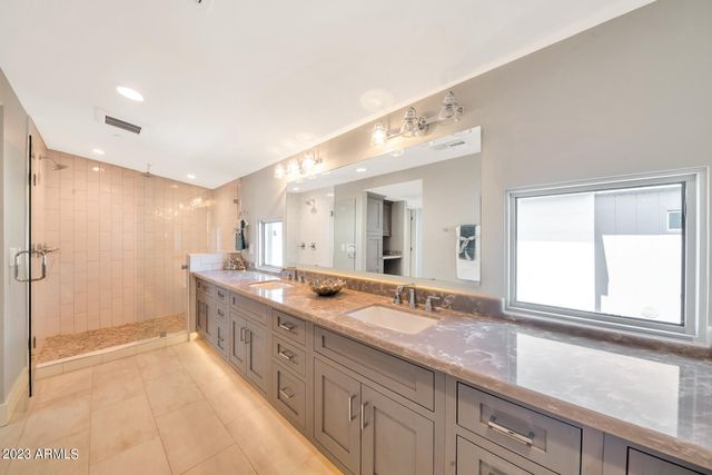 4525 N 40TH Street, Phoenix, AZ 85018