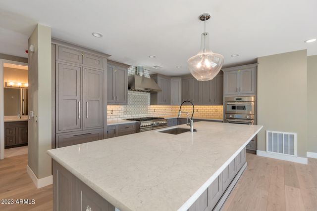 4525 N 40TH Street, Phoenix, AZ 85018