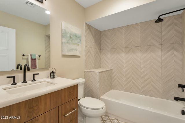 4525 N 40TH Street, Phoenix, AZ 85018