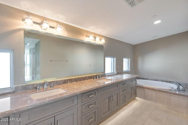 4525 N 40TH Street, Phoenix, AZ 85018