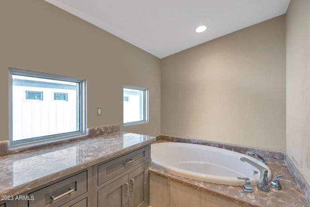 4525 N 40TH Street, Phoenix, AZ 85018