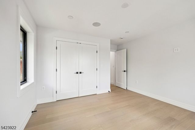 51 Albany Ave, Nutley Twp., NJ 07110