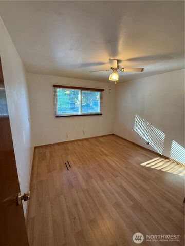 20436 13th Avenue S, Seatac, WA 98198