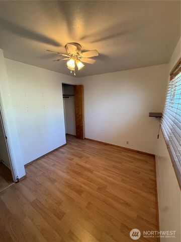 20436 13th Avenue S, Seatac, WA 98198