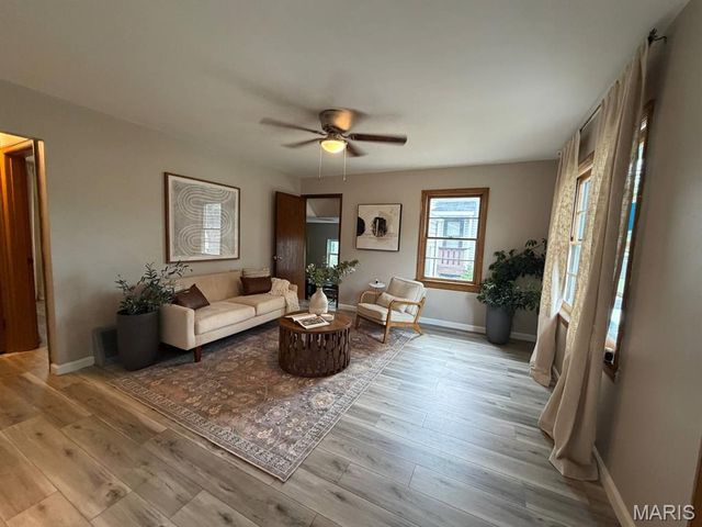 754 Loekes Drive, Florissant, MO 63031