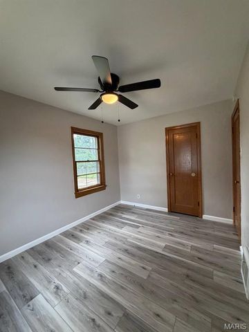 754 Loekes Drive, Florissant, MO 63031