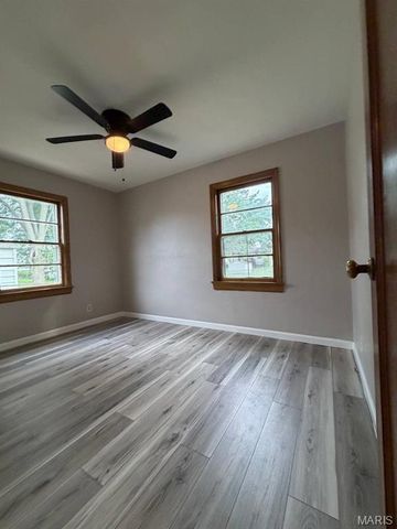 754 Loekes Drive, Florissant, MO 63031