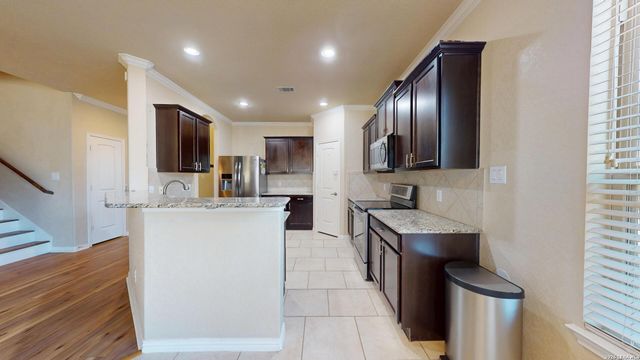528 SADDLE BACK TRL, Cibolo, TX 78108