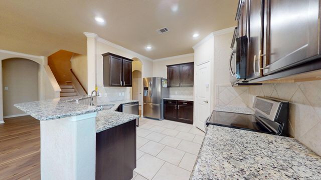 528 SADDLE BACK TRL, Cibolo, TX 78108