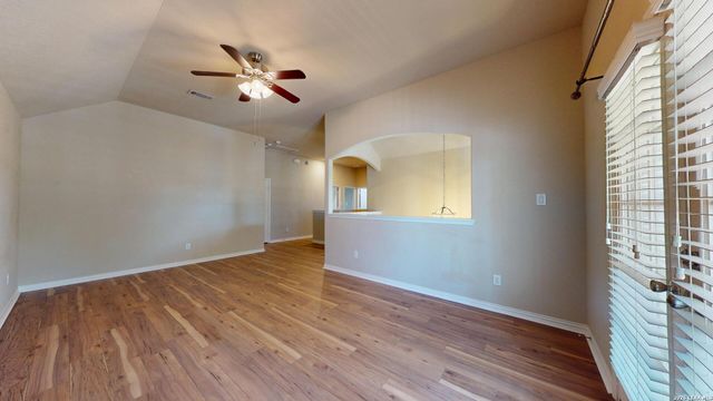 528 SADDLE BACK TRL, Cibolo, TX 78108