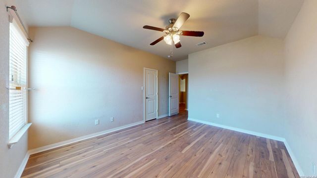 528 SADDLE BACK TRL, Cibolo, TX 78108