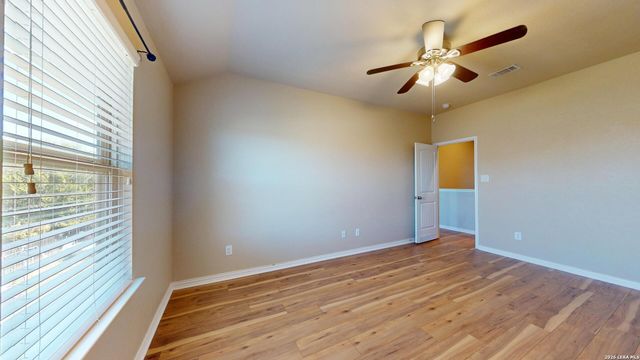 528 SADDLE BACK TRL, Cibolo, TX 78108