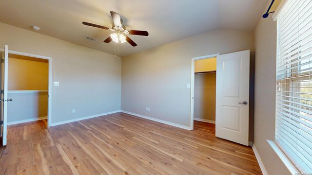 528 SADDLE BACK TRL, Cibolo, TX 78108