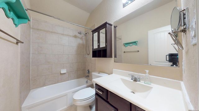 528 SADDLE BACK TRL, Cibolo, TX 78108