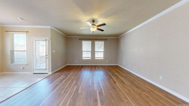 528 SADDLE BACK TRL, Cibolo, TX 78108